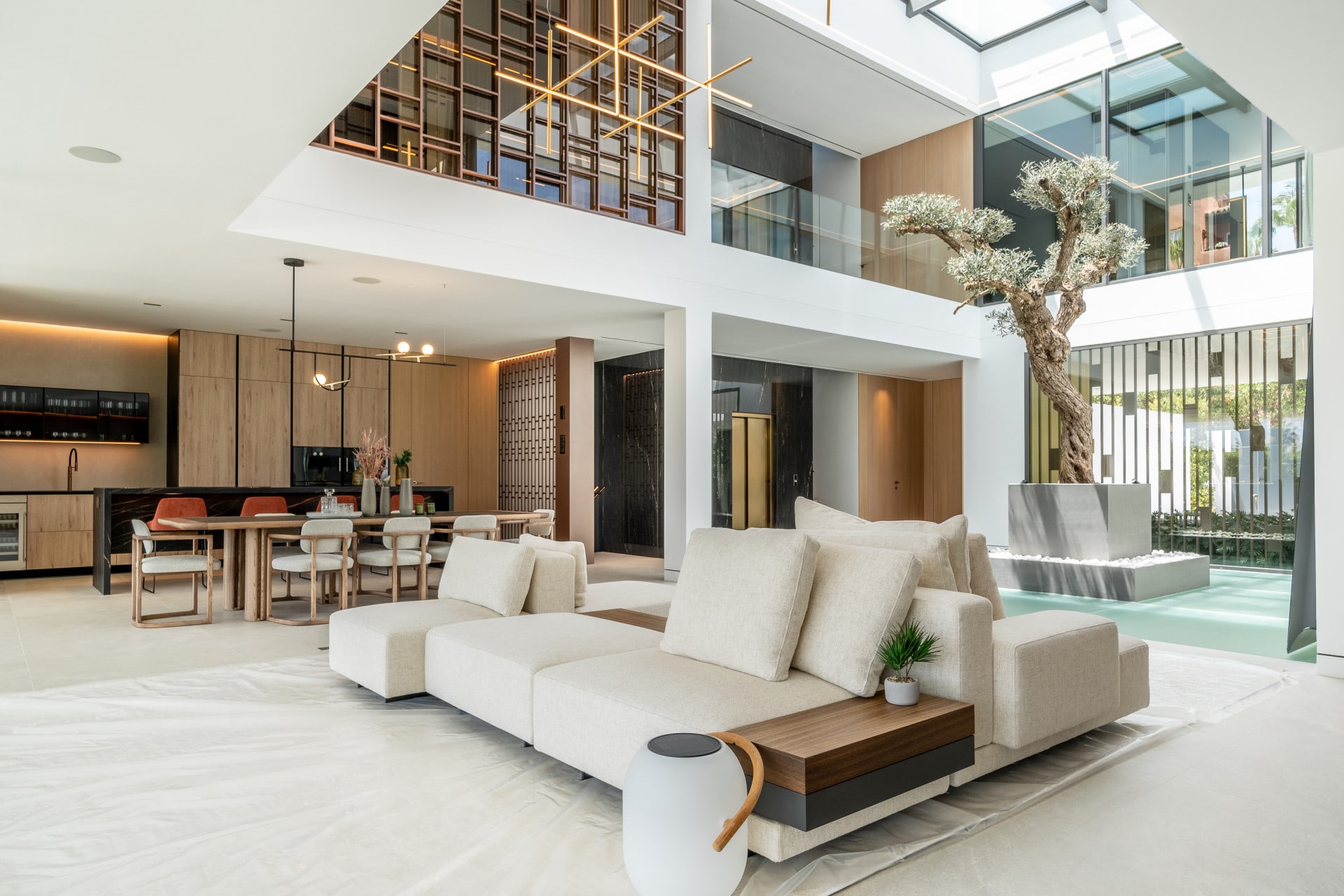 5 Bedroom Villa for Sale in Marbella, Marbella - €9,500,000 - 000046