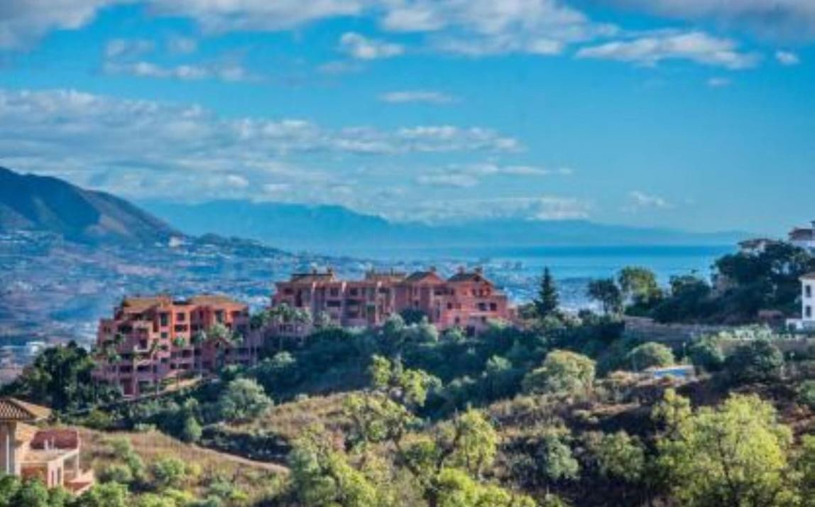 4 Bedroom Villa for Sale in Marbella Este - La Mairena, Marbella - €1,800,000 - 000220