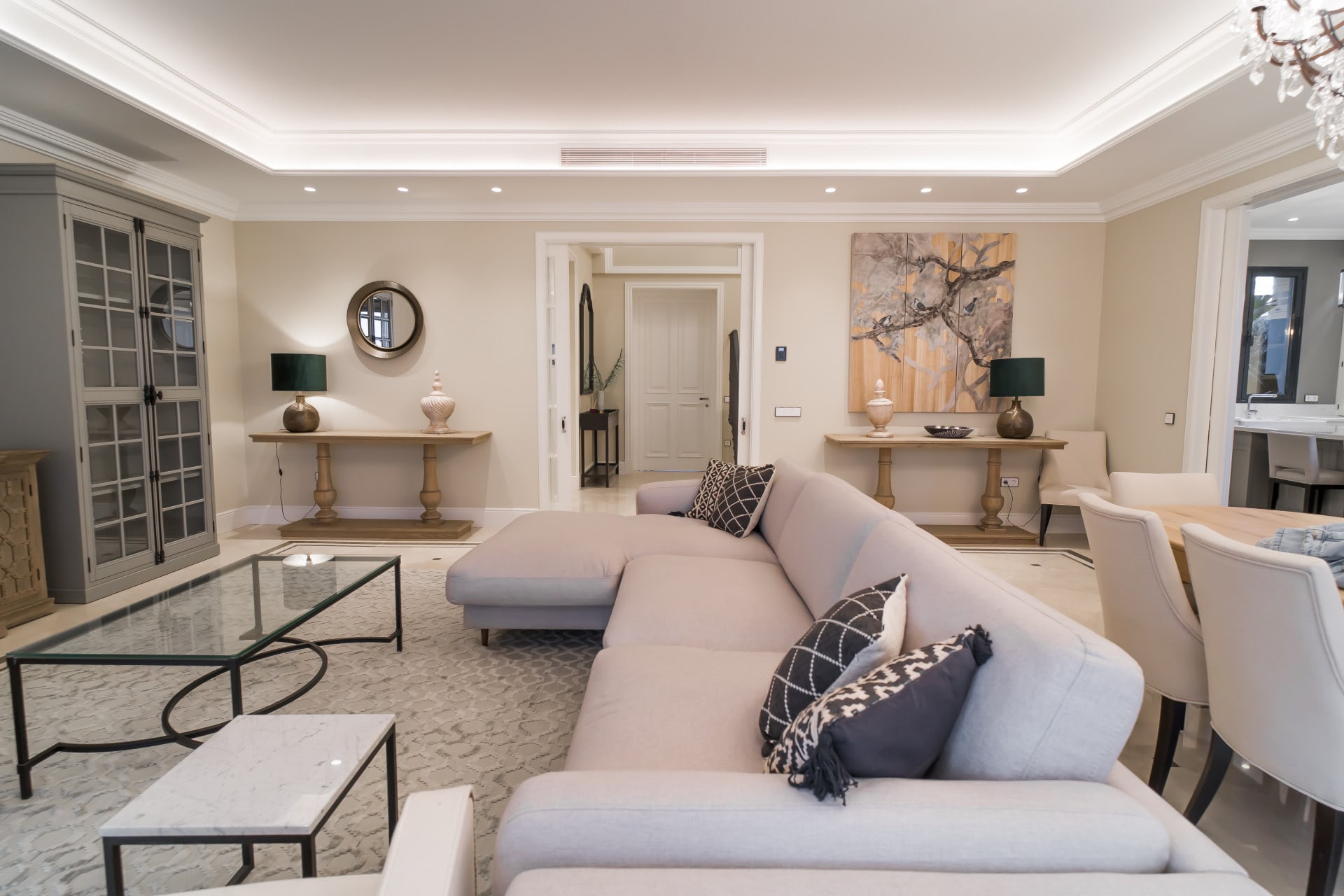 6 Bedroom Villa for Sale in Los Flamingos, Marbella - €3,650,000 - 000222