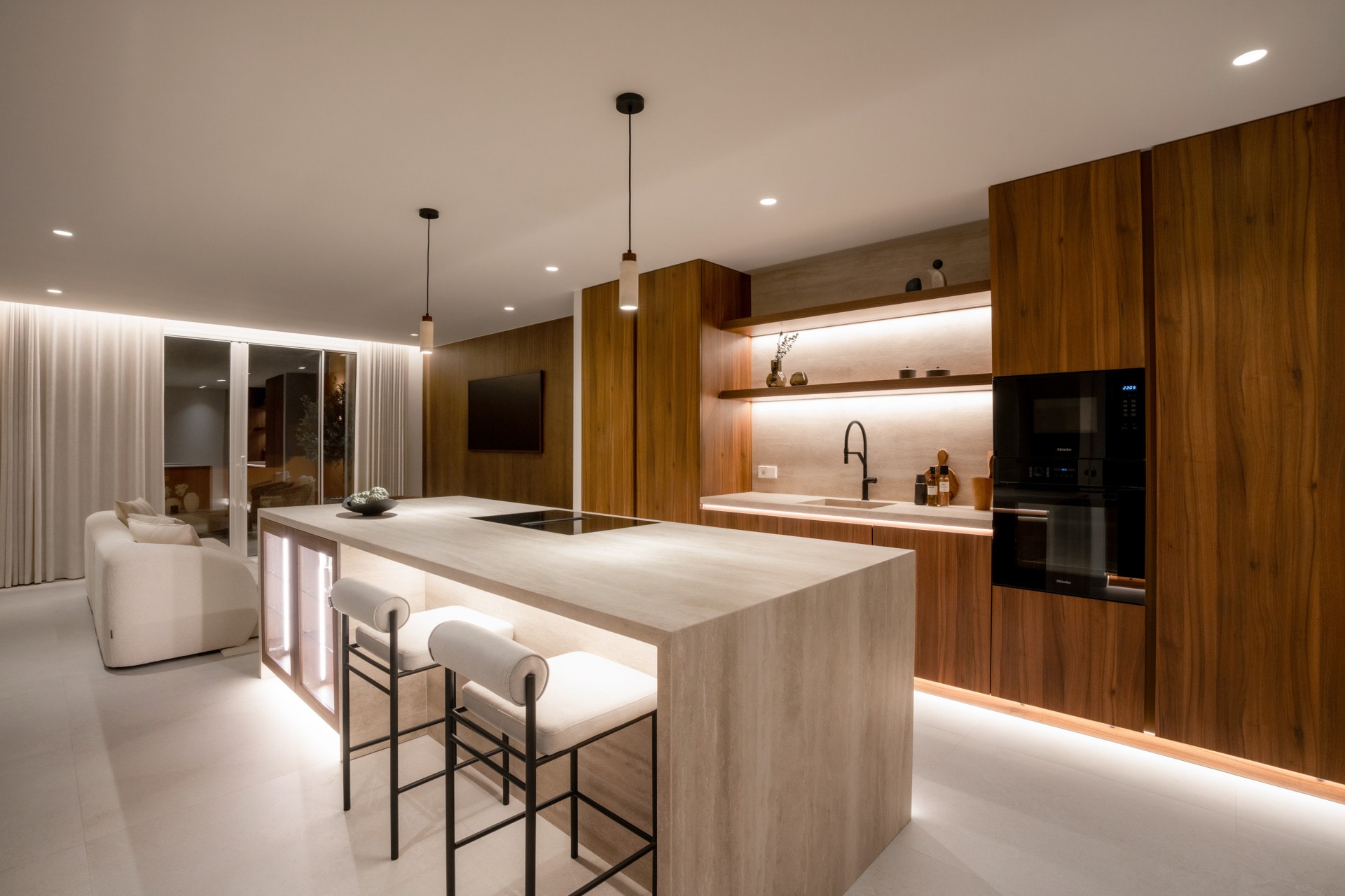 4 Bedroom Penthouse for Sale in Nueva Andalucia - Alminar de Marbella, Marbella - €1,749,000 - 000246