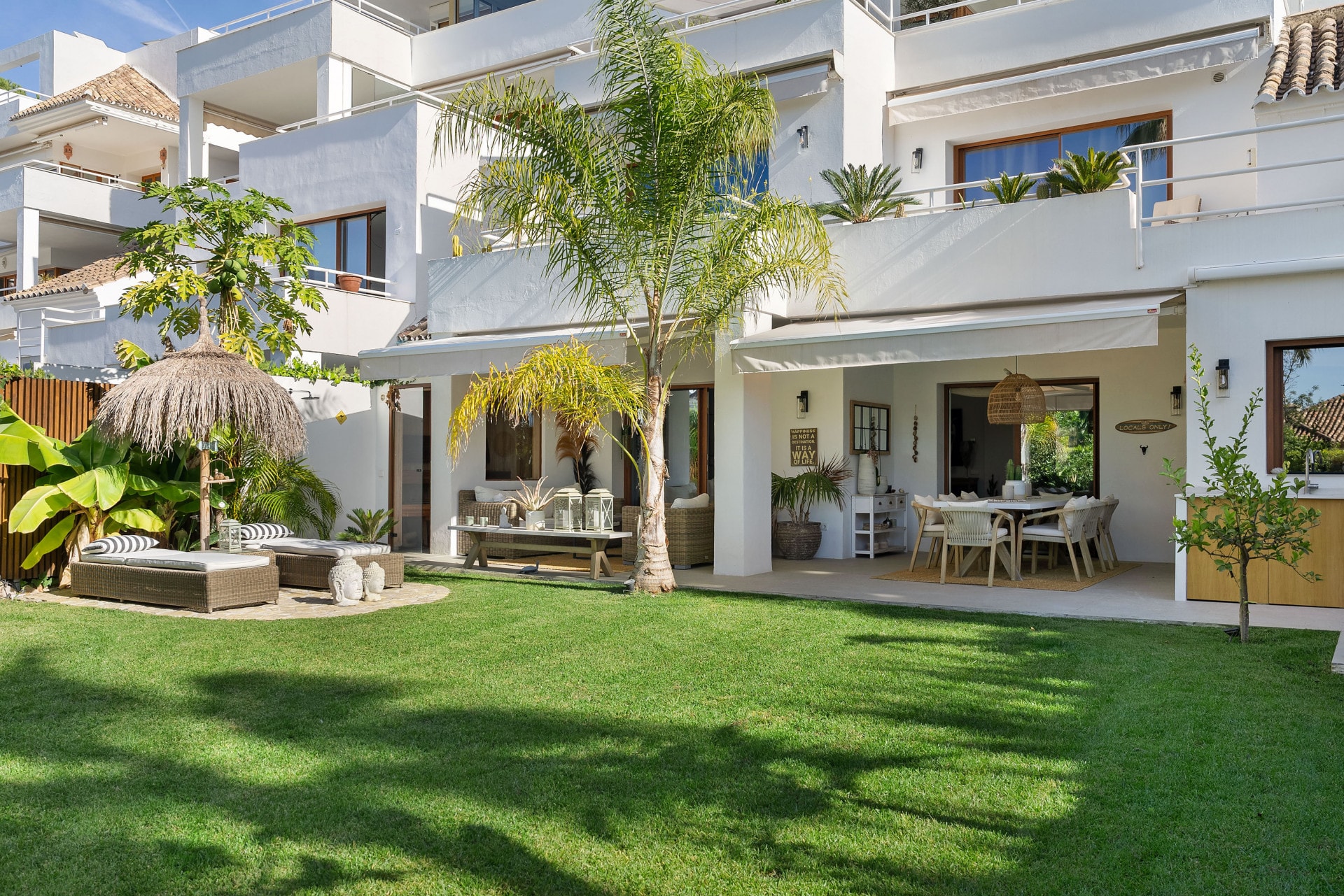 3 Bedroom Duplex for Sale in Nueva Andalucia - Alcores del Golf, Marbella - €1,850,000 - 000256