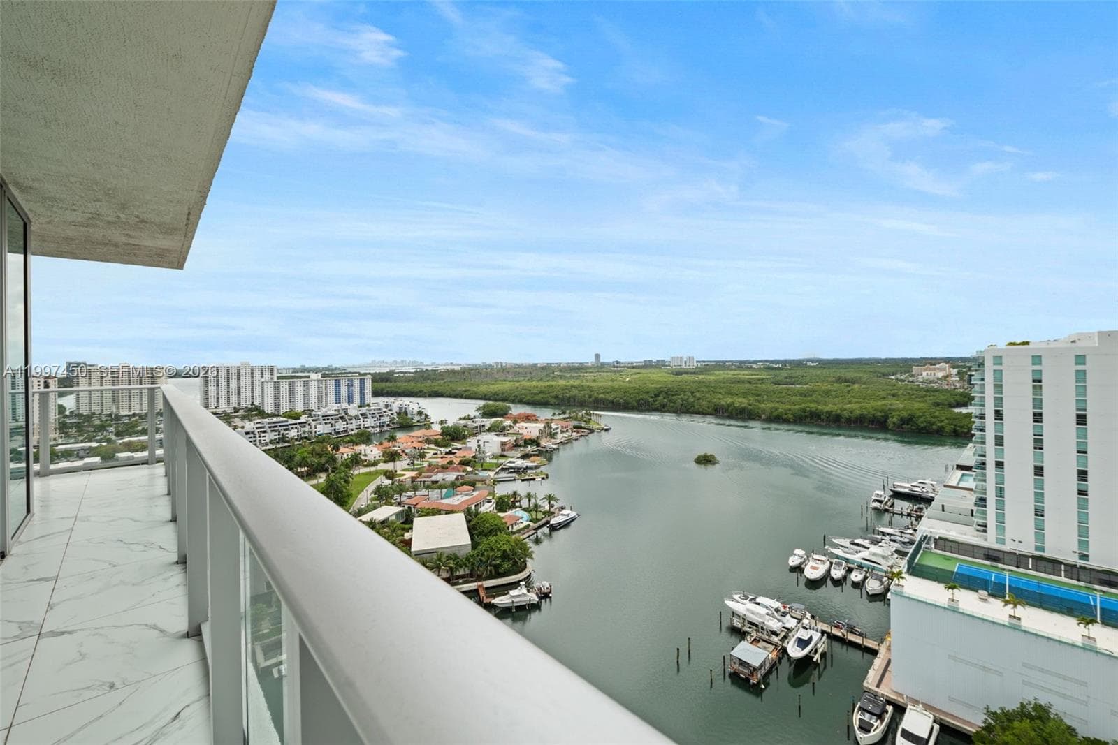 3 Bedroom Condo in Sunny Isles Beach, Miami