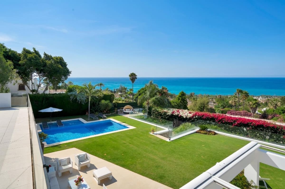 6 Bedroom Villa in Sierra Blanca, Marbella