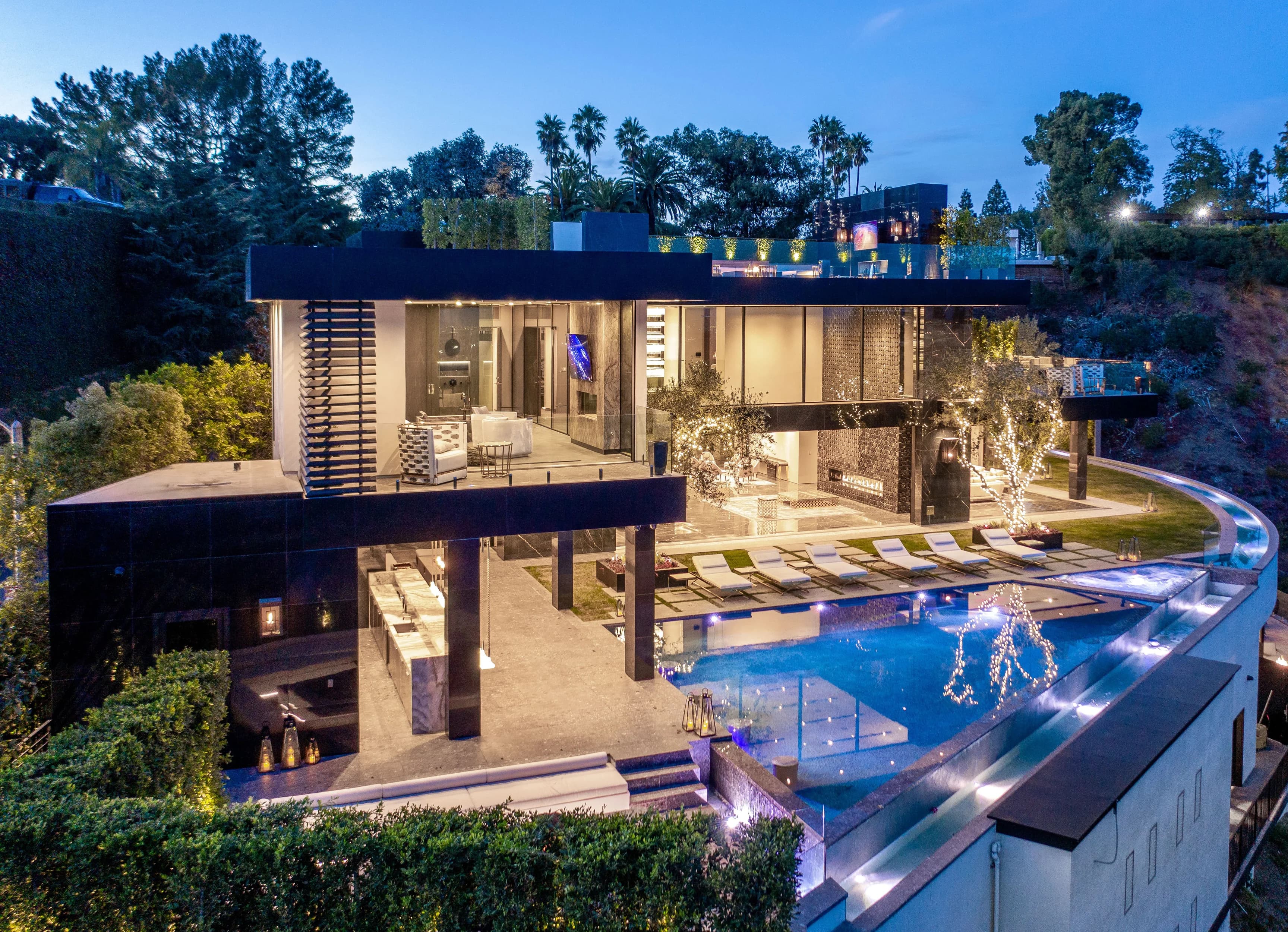 12 Bedroom Mansion in Bel Air, Los Angeles